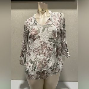 Angela Moda shirt woman’s size small bell sleeve